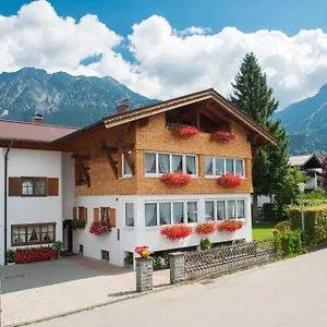 Hotel apartamentowy Mayer